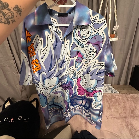 Dragon Ball Z Graphic Button Up • Manga Collection • Medium - Picture 3 of 7